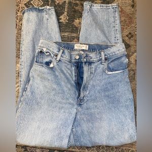 Abercrombie & Fitch / the 90s straight ultra high rise jean / curve love